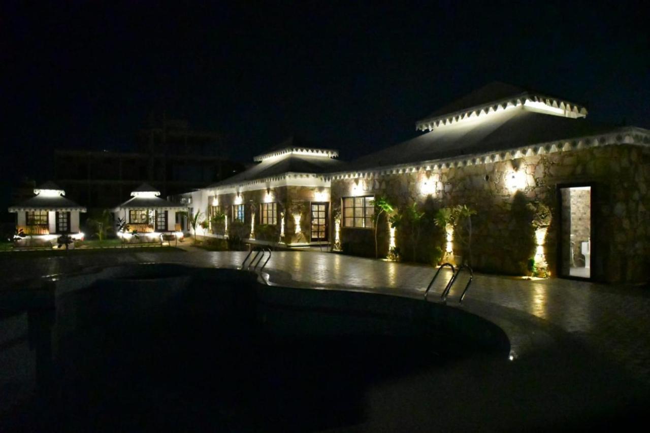 Ananda Resort Pushkar Buitenkant foto