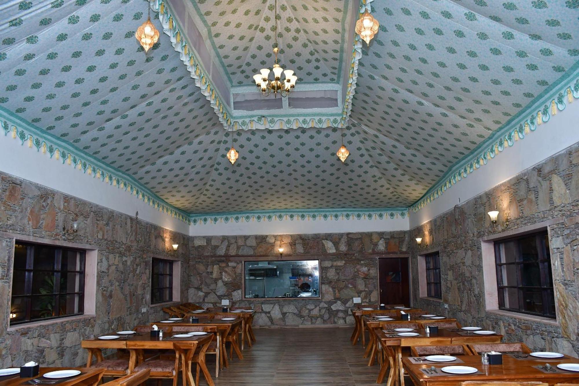 Ananda Resort Pushkar Buitenkant foto